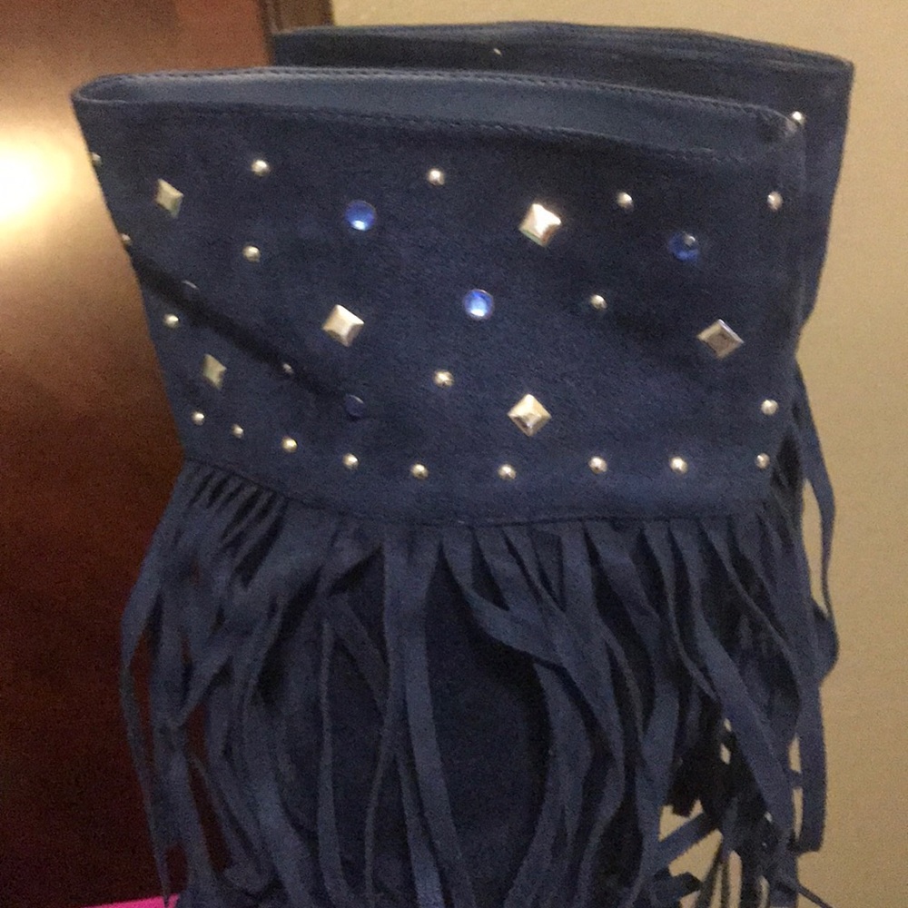 Boots - Picture 3 of 3